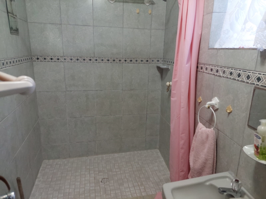 4 Bedroom Property for Sale in Christmas Rock Eastern Cape